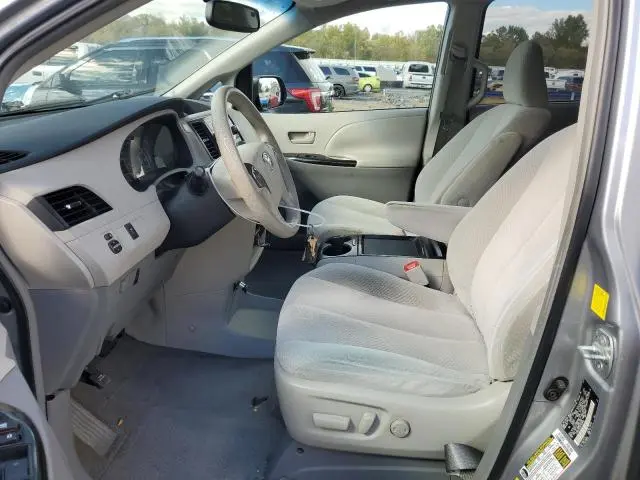 2011 TOYOTA SIENNA LE  