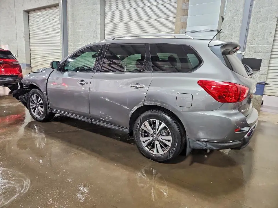 2017 NISSAN PATHFINDER SV  