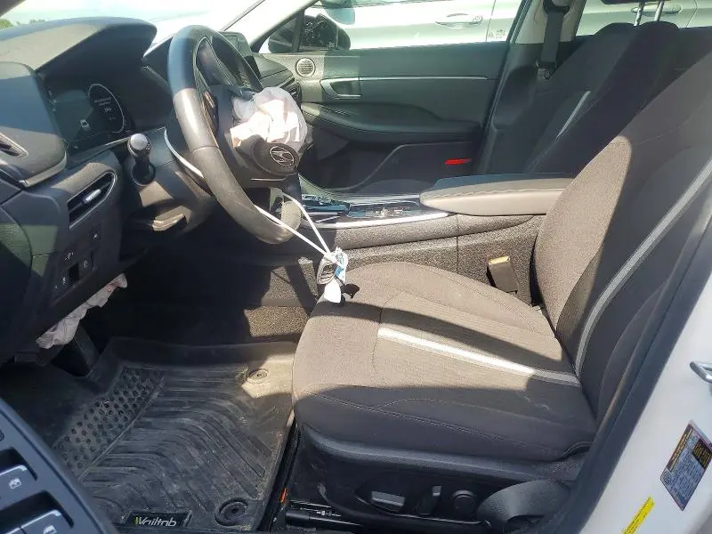 2022 HYUNDAI SONATA SEL  