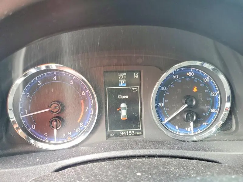 2017 TOYOTA COROLLA SE  