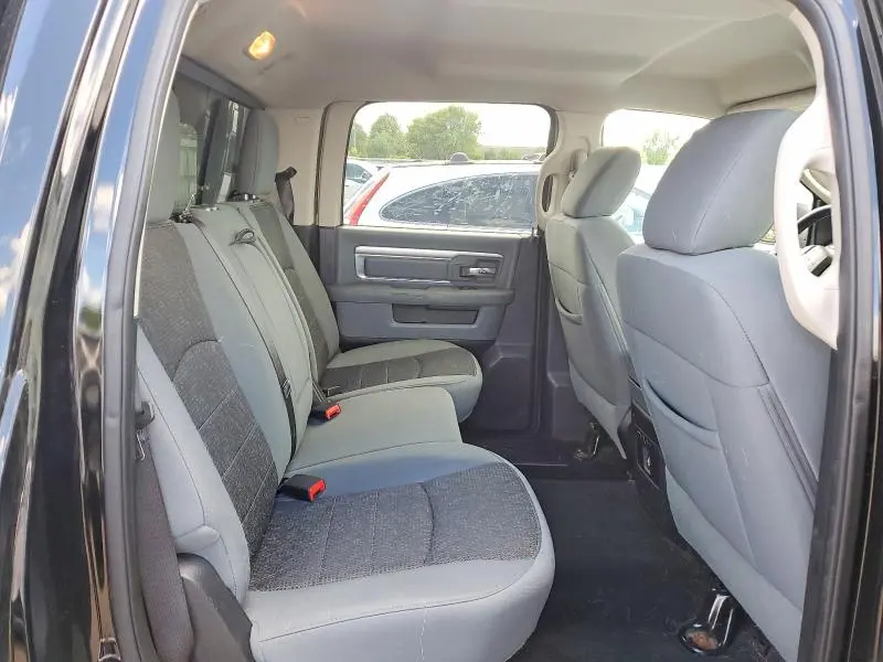 2013 RAM 1500 SLT  