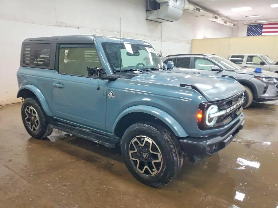 2022 FORD BRONCO BASE  