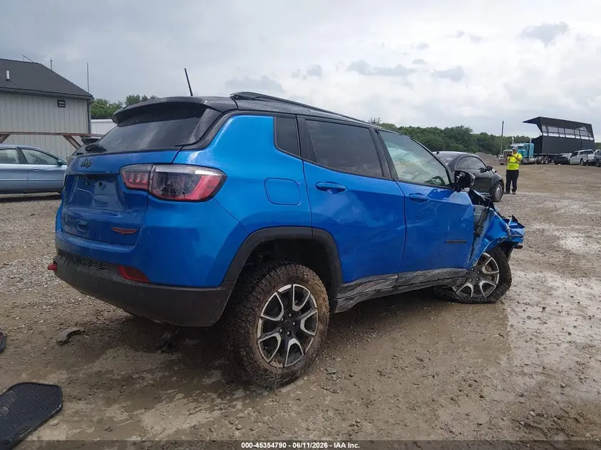 2026 JEEP COMPASS TRAILHAWK