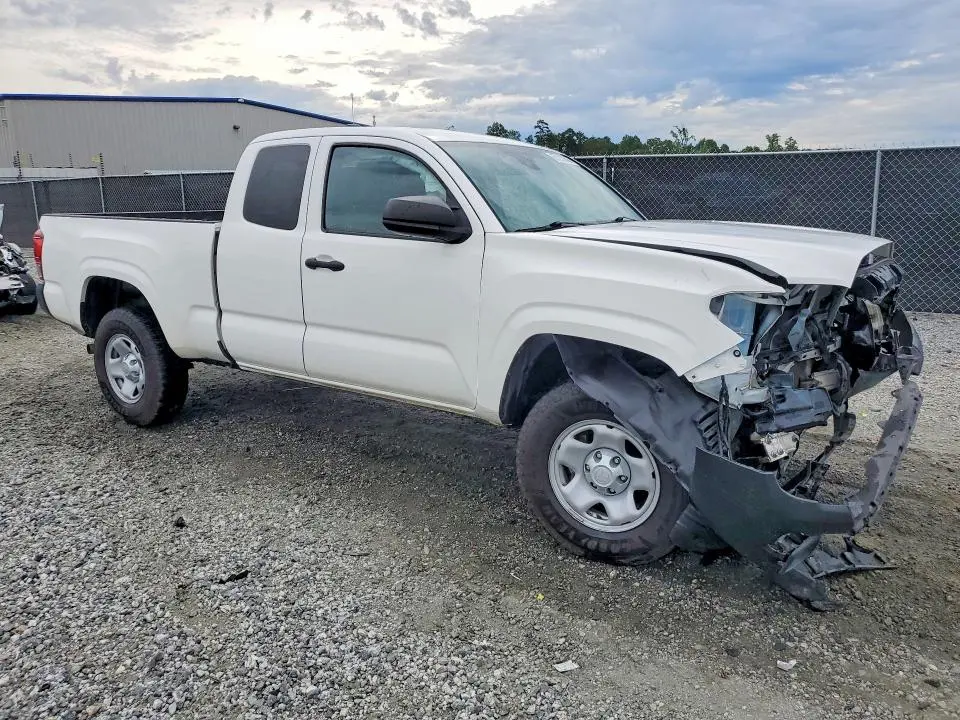 2021 TOYOTA TACOMA SR  