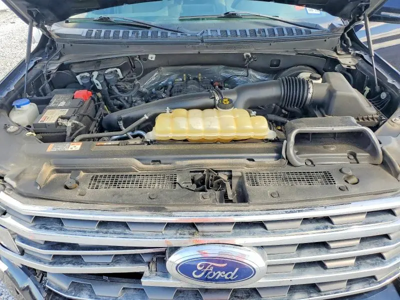 2021 FORD EXPEDITION XLT  