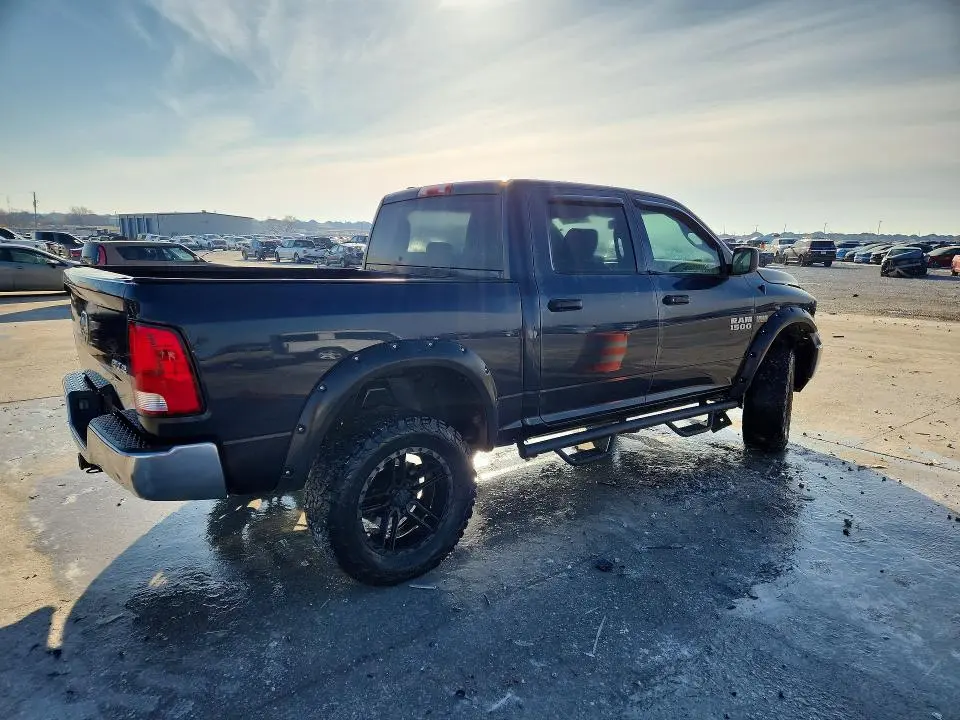 2014 RAM 1500 ST  