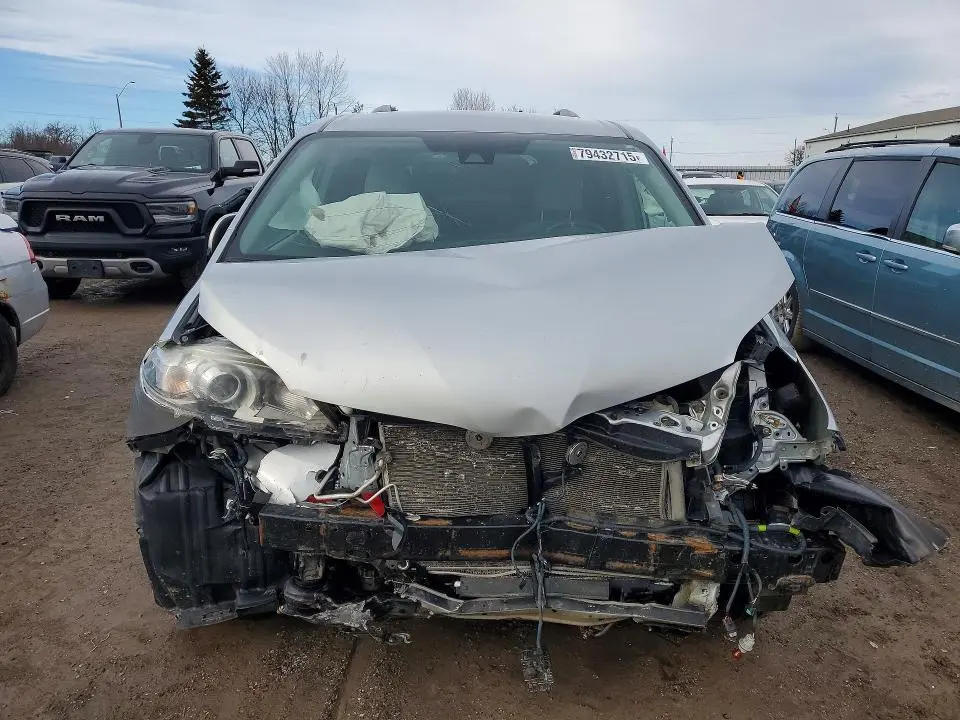 2019 TOYOTA SIENNA L 7-PASSENGER  