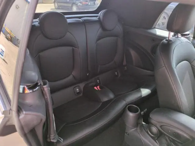 2018 MINI COOPER   