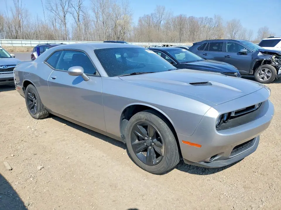 2018 DODGE CHALLENGER SXT  