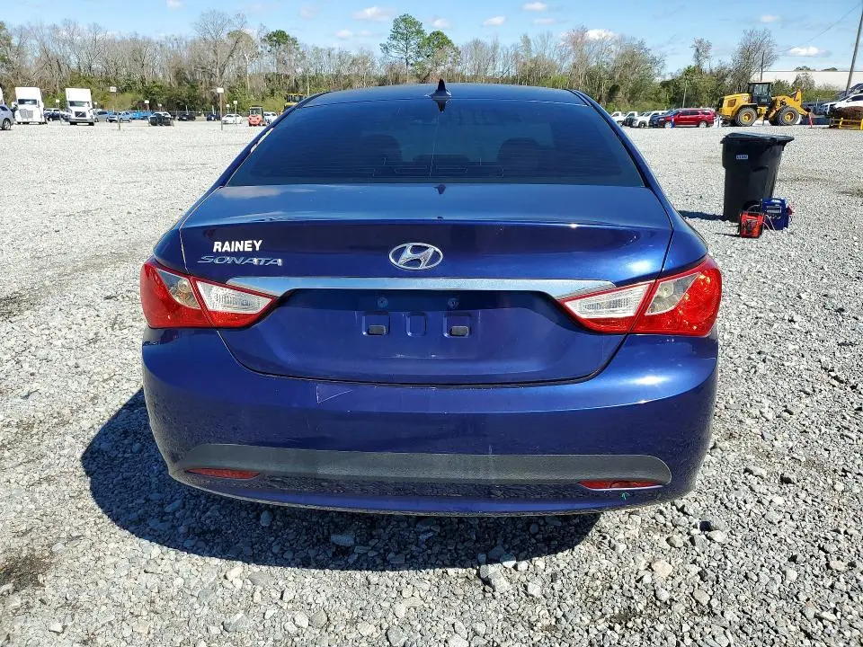 2011 HYUNDAI SONATA GLS  