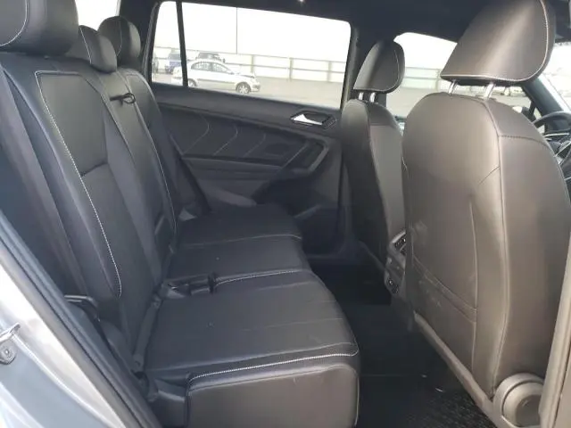 2022 VOLKSWAGEN TIGUAN SE R-LINE BLACK  