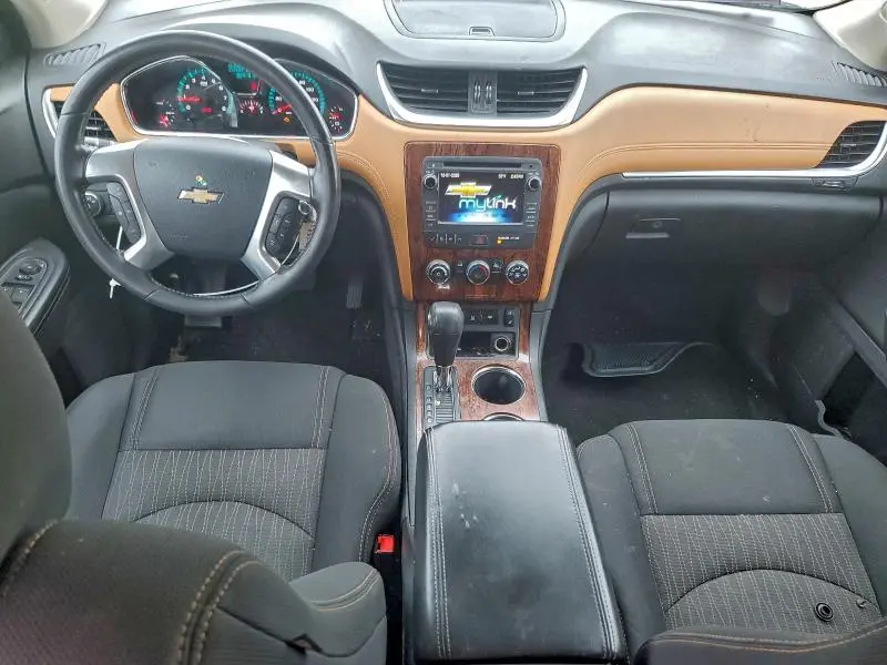 2014 CHEVROLET TRAVERSE LT  