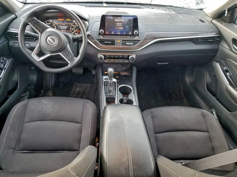 2023 NISSAN ALTIMA SV  