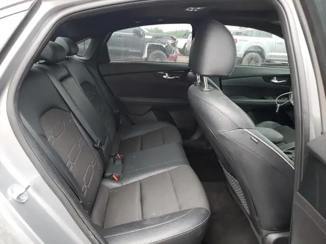 2024 KIA FORTE GT LINE  