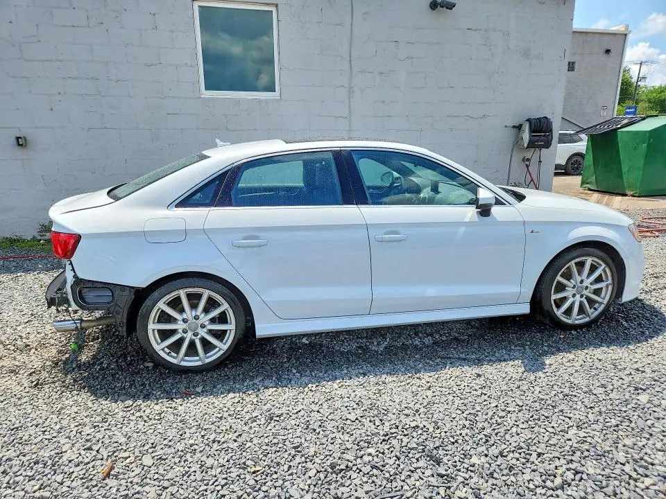 2015 AUDI A3 PRESTIGE S-LINE  