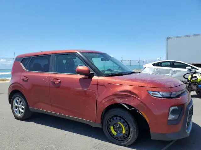 2022 KIA SOUL LX  