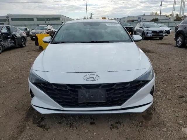2021 HYUNDAI ELANTRA SE  