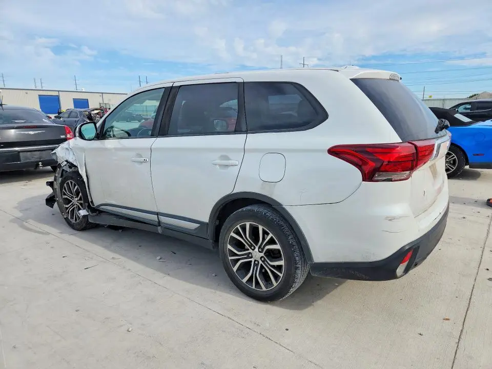 2016 MITSUBISHI OUTLANDER SE  