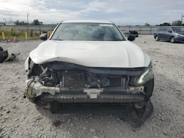 2019 NISSAN ALTIMA SR