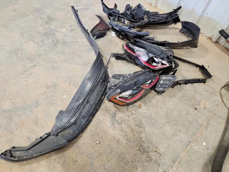 2021 VOLKSWAGEN GTI S  