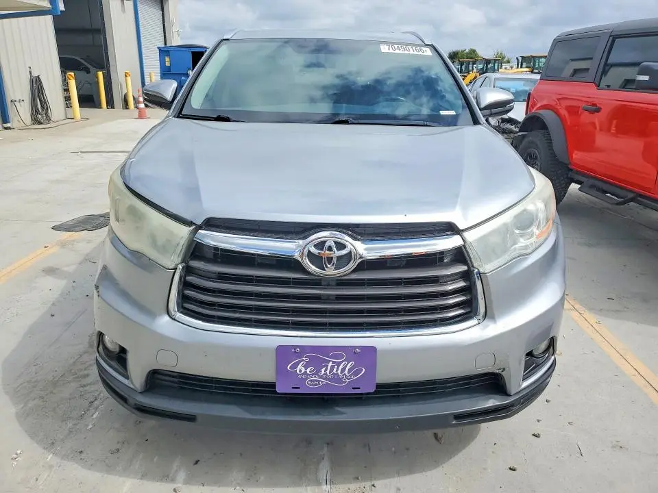 2014 TOYOTA HIGHLANDER XLE  