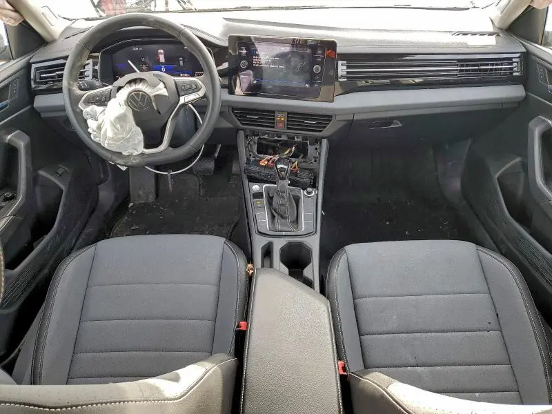 2025 VOLKSWAGEN JETTA SE  