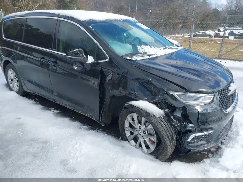 2024 CHRYSLER PACIFICA TOURING L AWD