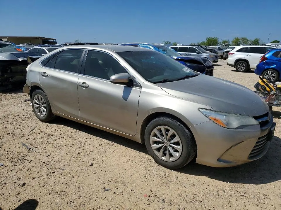 2015 TOYOTA CAMRY LE  