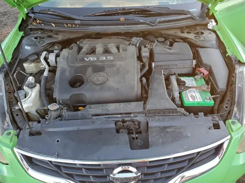 2010 NISSAN ALTIMA SR  