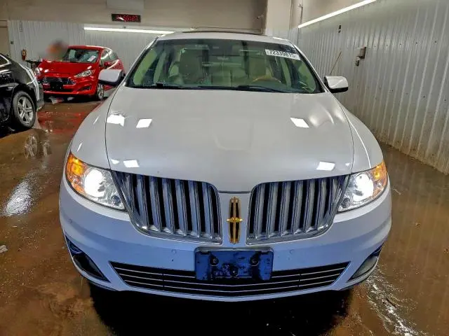 2010 LINCOLN MKS   