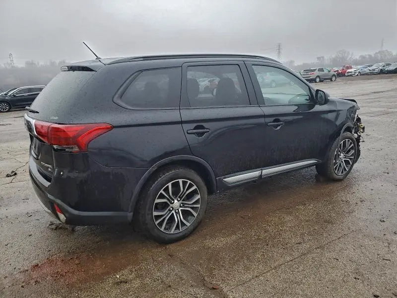 2016 MITSUBISHI OUTLANDER SE  