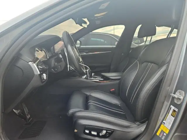 2019 BMW 530XE   