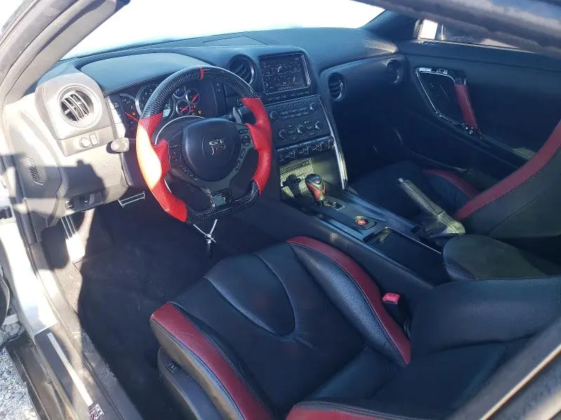2012 NISSAN GT-R   