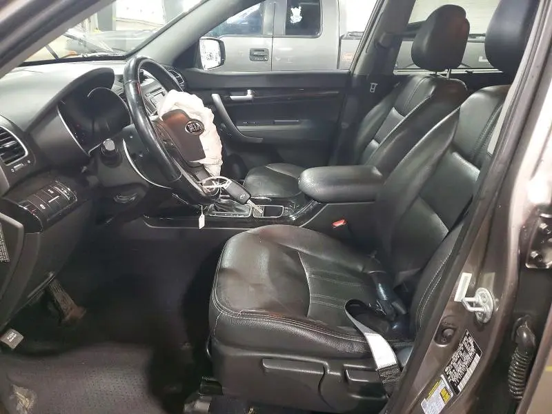 2015 KIA SORENTO LX  
