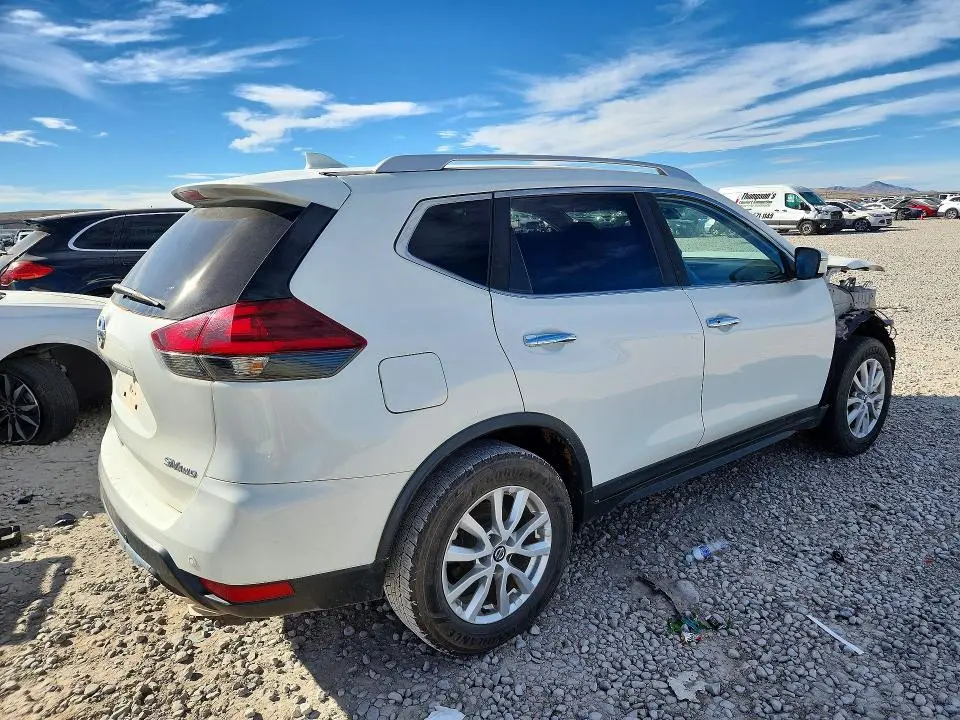2020 NISSAN ROGUE SV  