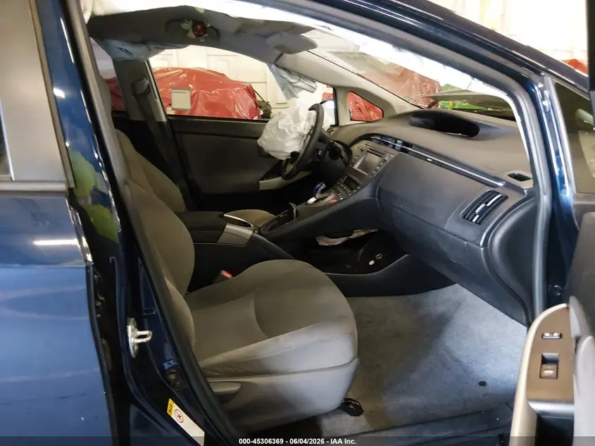 2015 TOYOTA PRIUS TWO