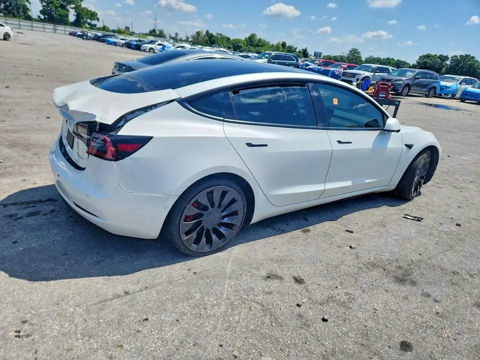 2021 TESLA MODEL 3   