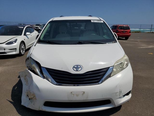 2012 TOYOTA SIENNA LE