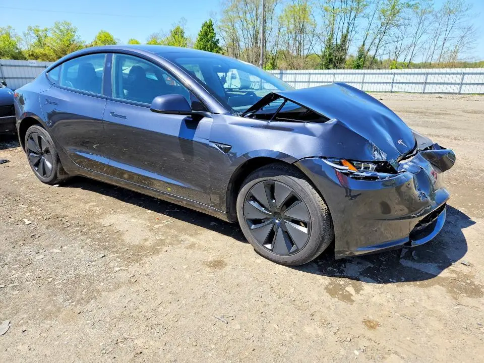 2024 TESLA MODEL 3   