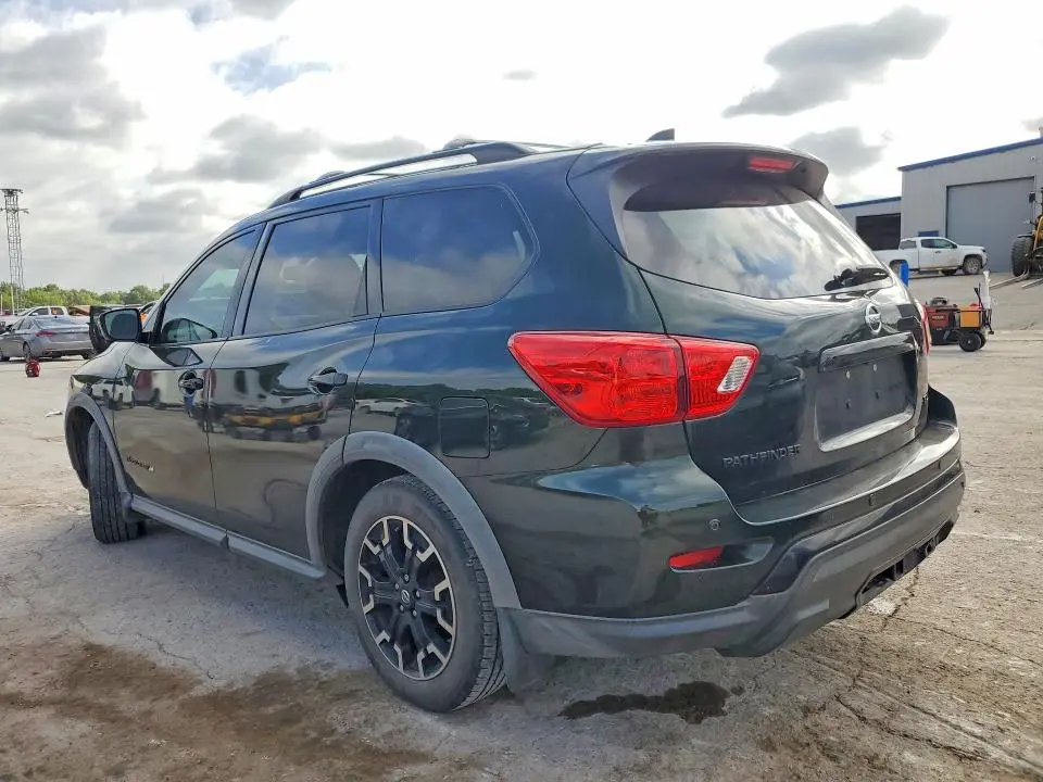 2019 NISSAN PATHFINDER SL  
