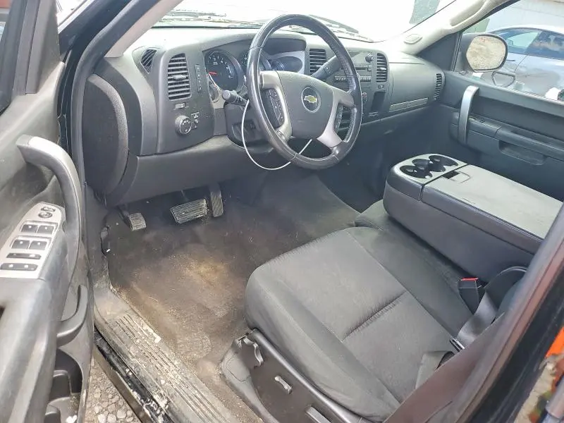 2011 CHEVROLET SILVERADO K1500 LT  