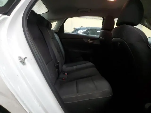 2021 KIA FORTE FE  