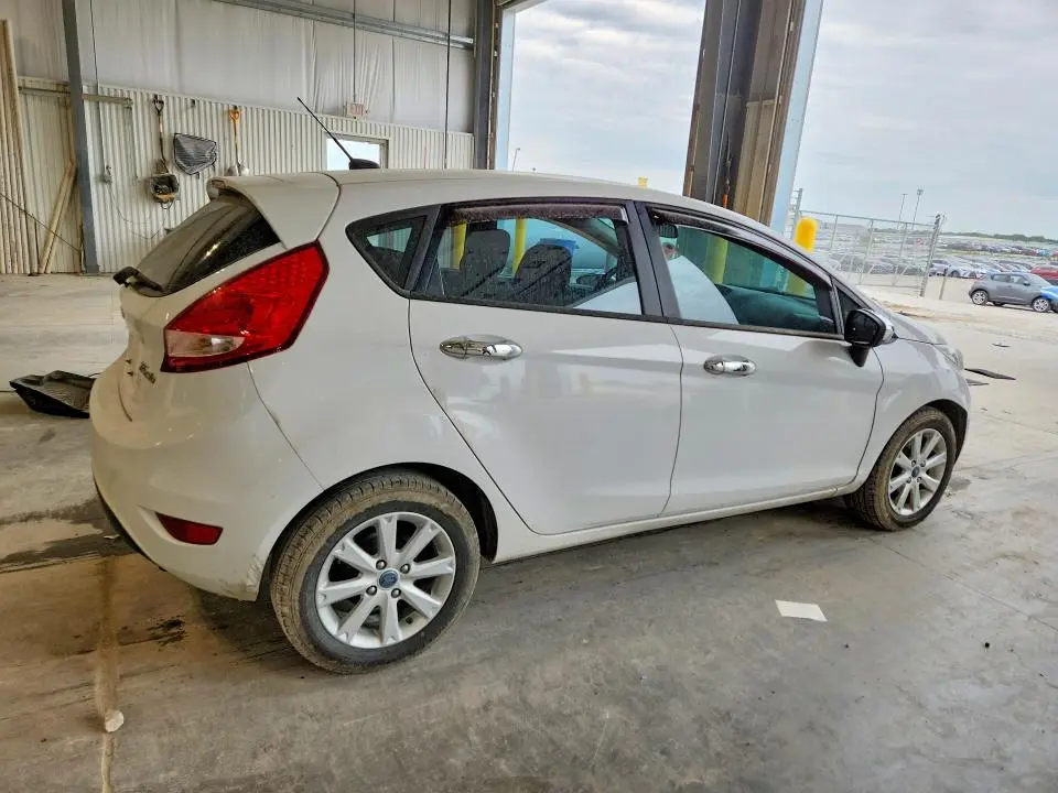 2012 FORD FIESTA SE  
