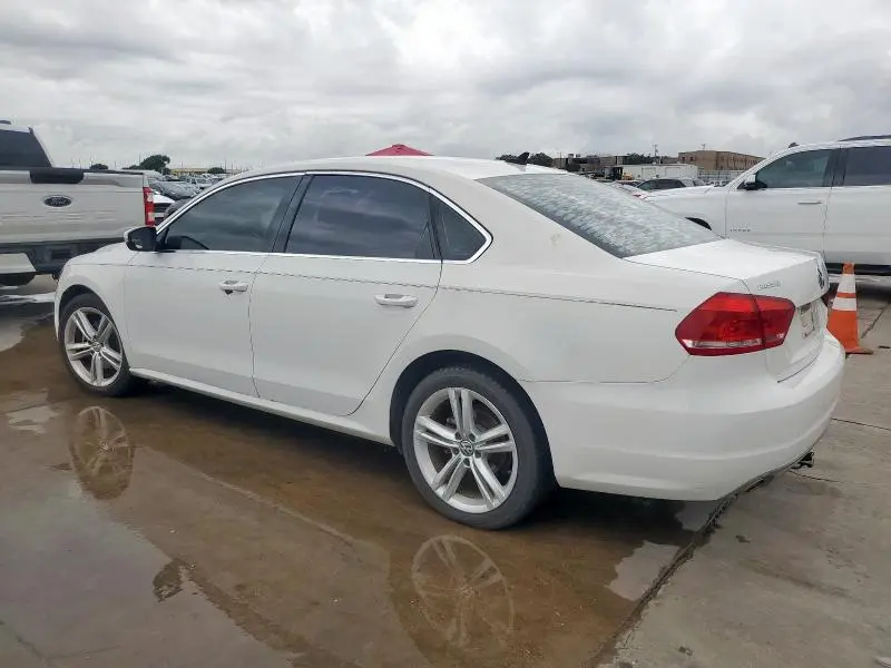 2014 VOLKSWAGEN PASSAT SE  