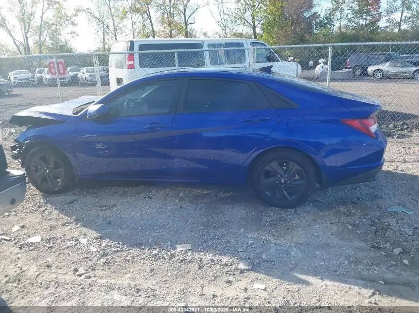 2022 HYUNDAI ELANTRA SEL