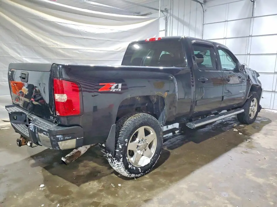2011 CHEVROLET SILVERADO K2500 HEAVY DUTY LTZ  