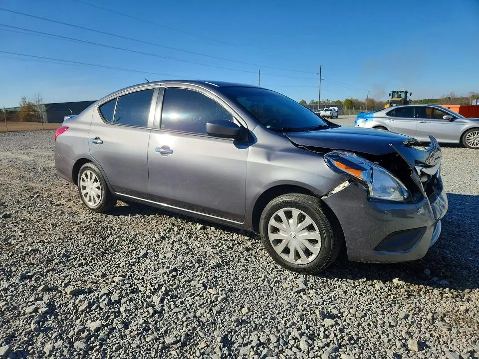 2016 NISSAN VERSA 1.6 SV  