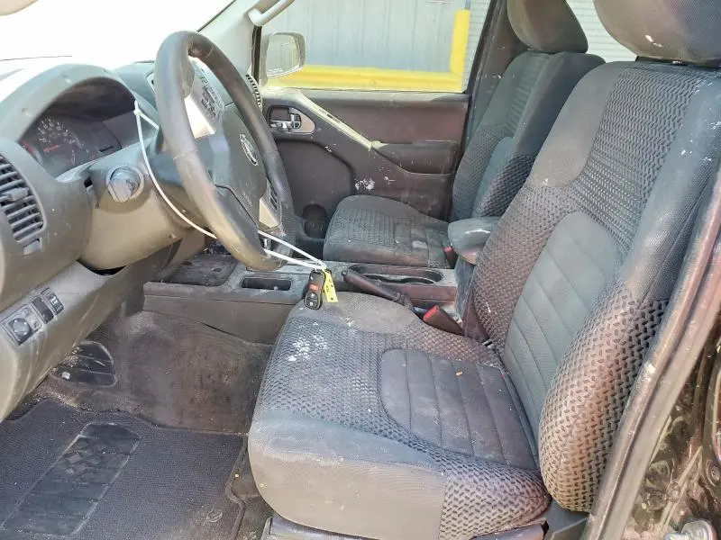 2017 NISSAN FRONTIER SV  