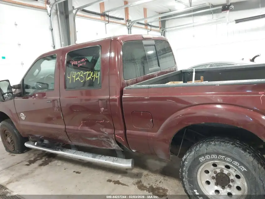 2011 FORD F-250 LARIAT