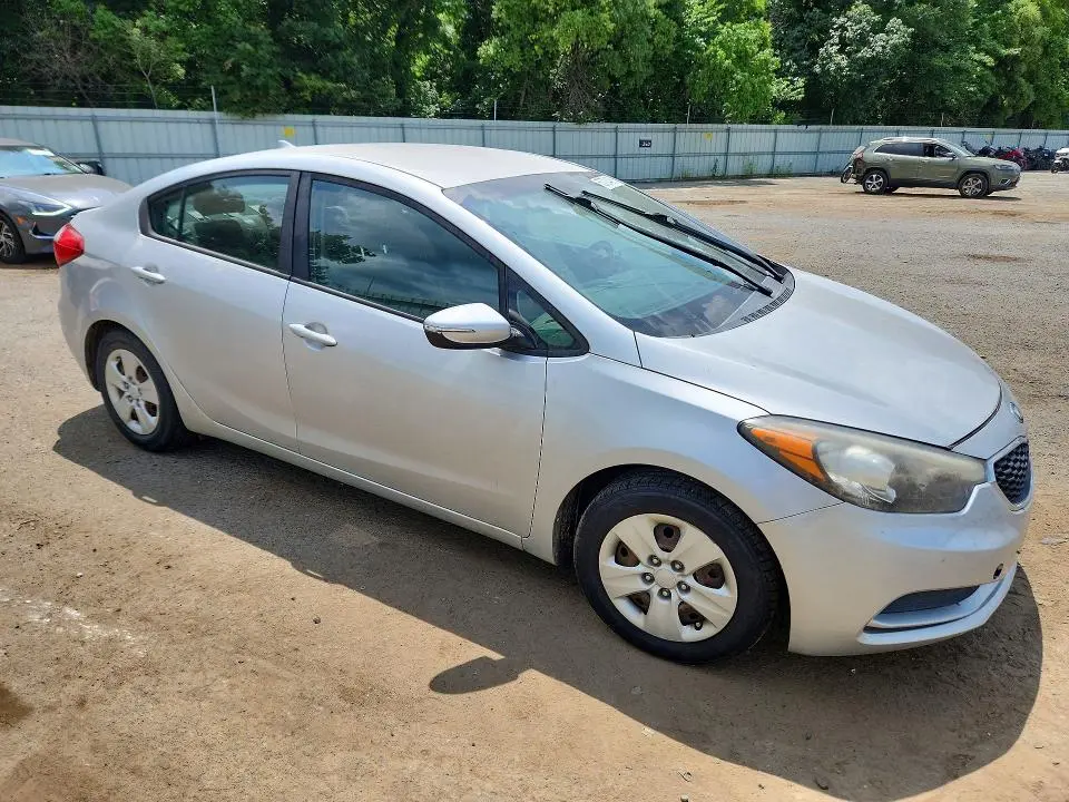 2016 KIA FORTE LX  